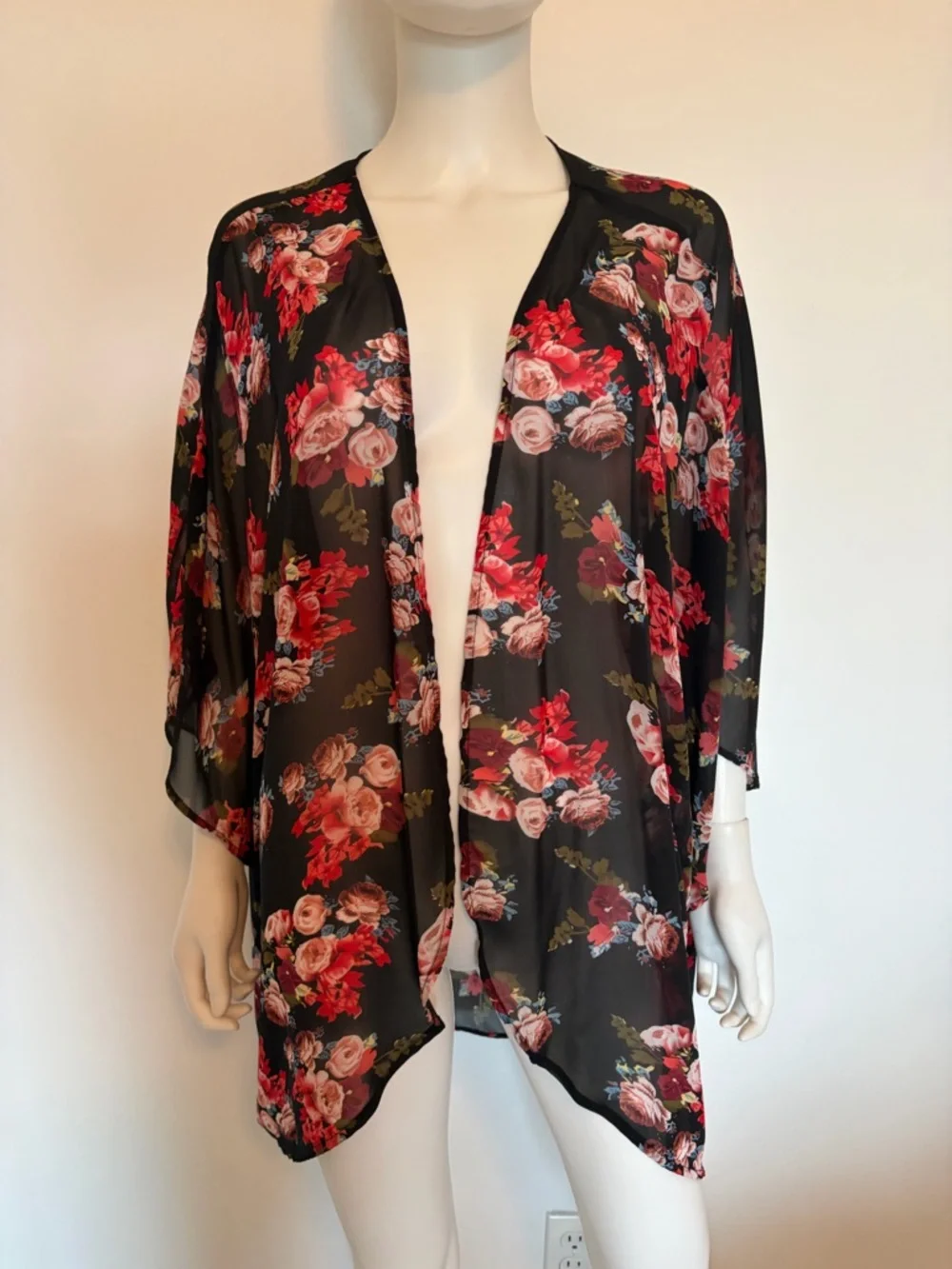#658 Women's Floral Sheer Kimono Cardigan - Black with Red & Pink Roses - Picture 6 of 8